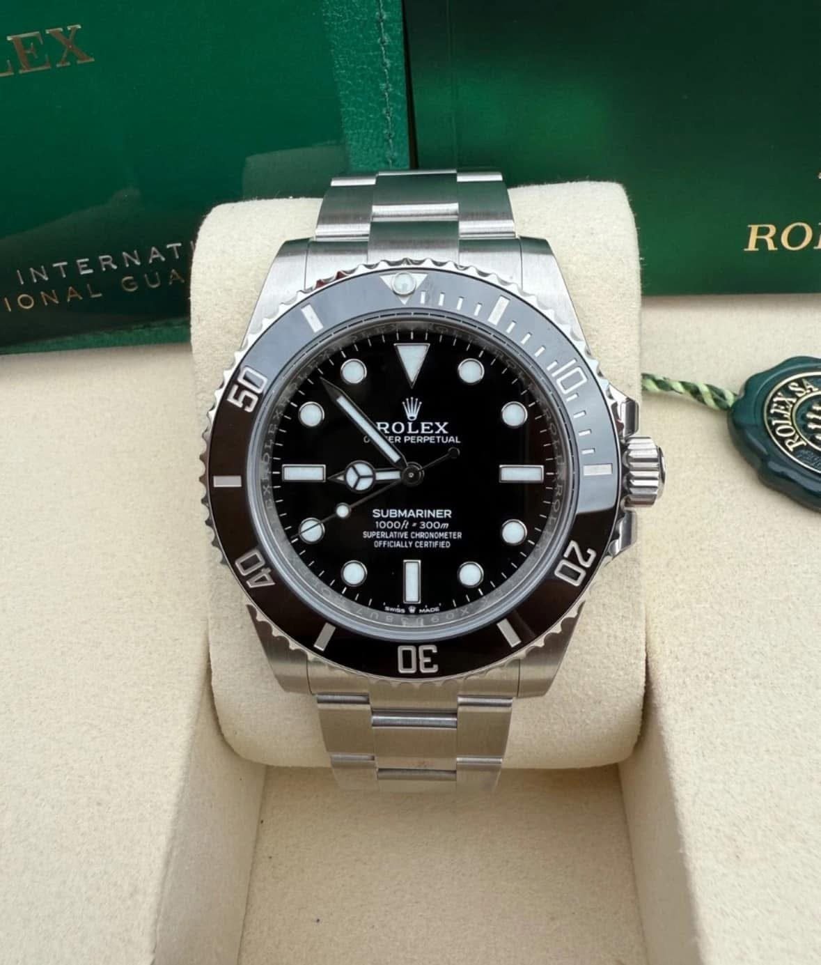 2025 Rolex Submariner No Date 124060 - Image 5