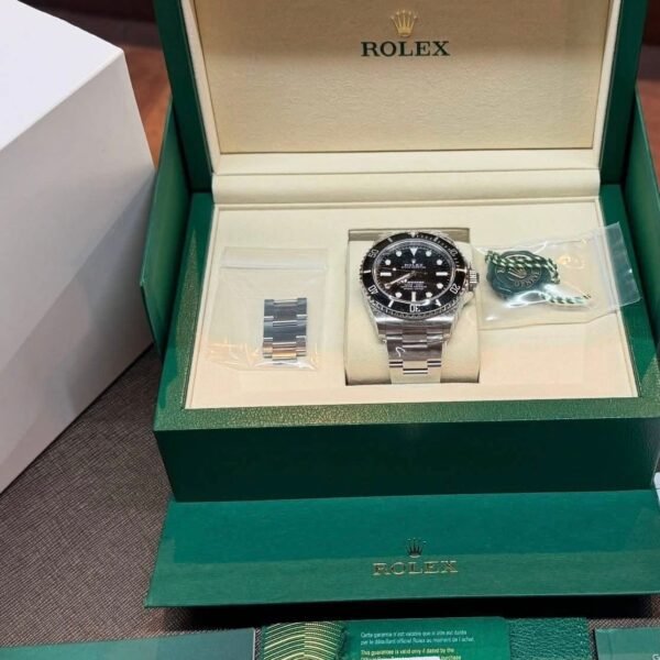 2025 Rolex Submariner No Date 124060