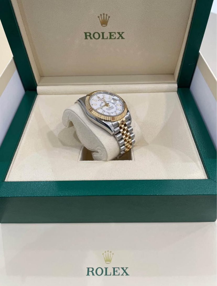 Rolex Yellow Oyster Perpetual Sky-Dweller 2024 - Image 2