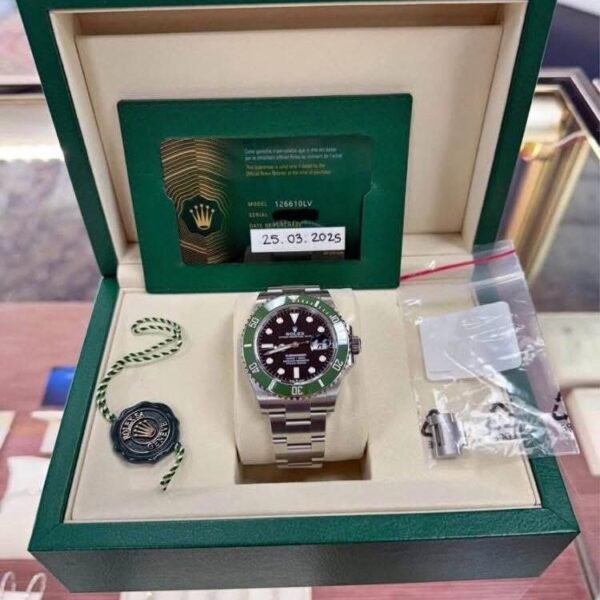 Rolex Submariner “STARBUCKS” MK2 126610LV 2025 date