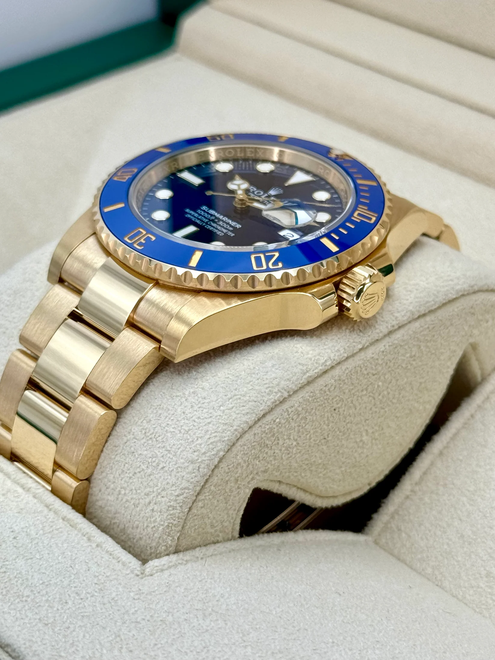 NEW 2025 Rolex Submariner "Bluesy" 41mm 126618LB Yellow Gold Blue Dial - Image 5