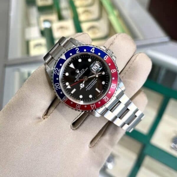 Rolex GMT Pepsi Oyster (Ref: 16710)(Year: 2000)