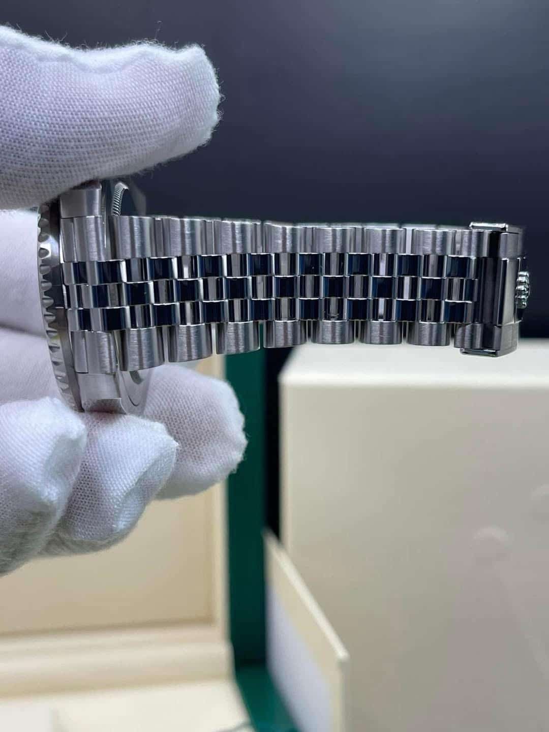 Rolex GMT Master II “PEPSI” 126710BLRO 2023 - Image 5