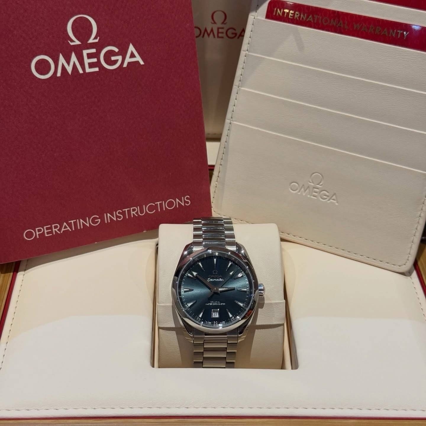Omega vs Rolex